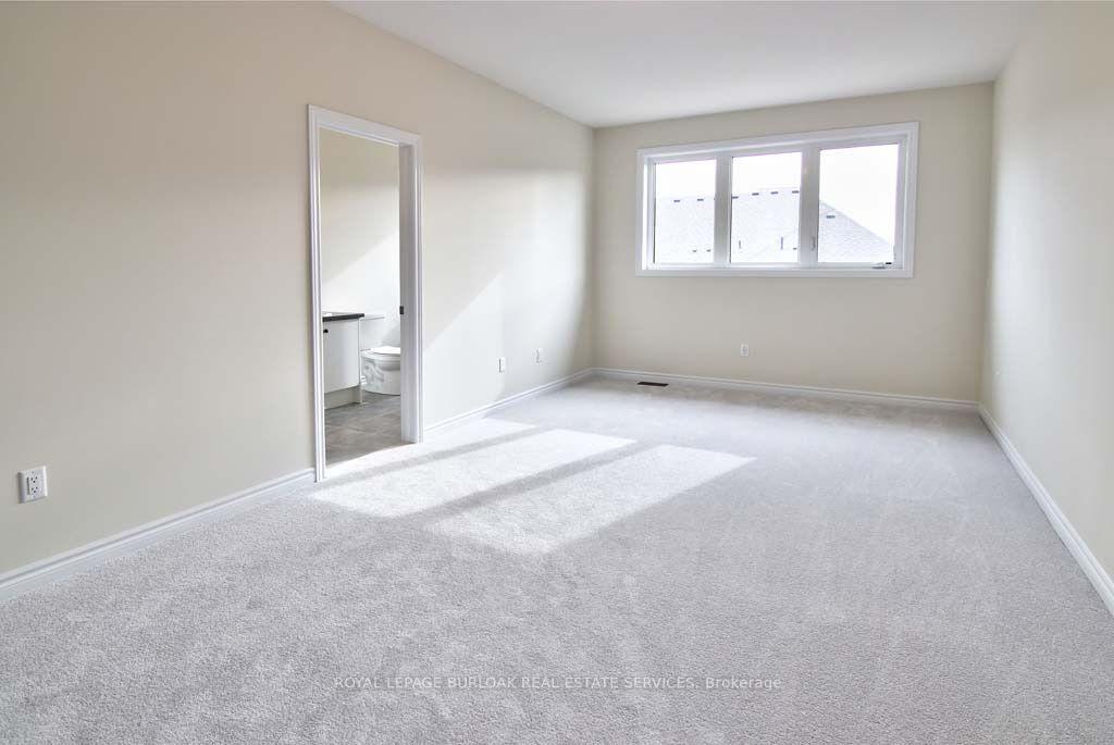 Photo 15 of 1388 National Common, Burlington, Tyandaga — HOMEH