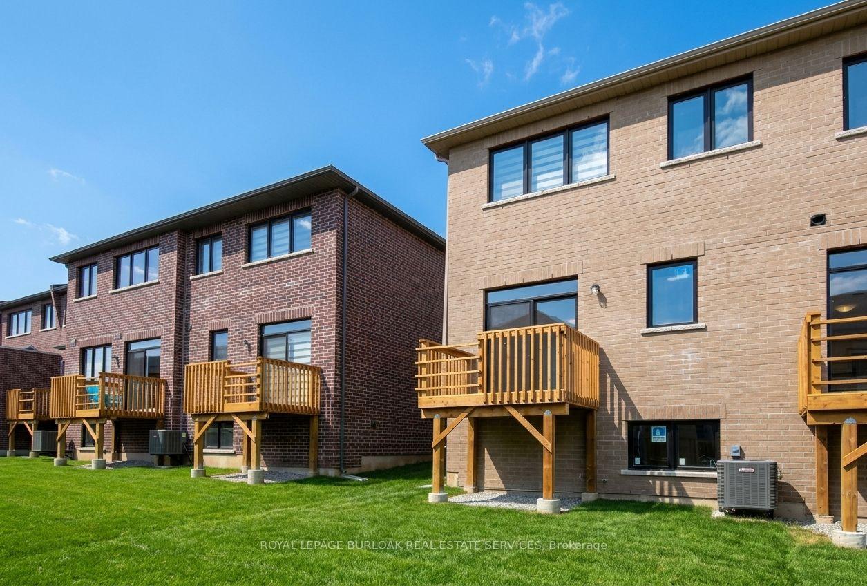 Photo 18 of 1388 National Common, Burlington, Tyandaga — HOMEH