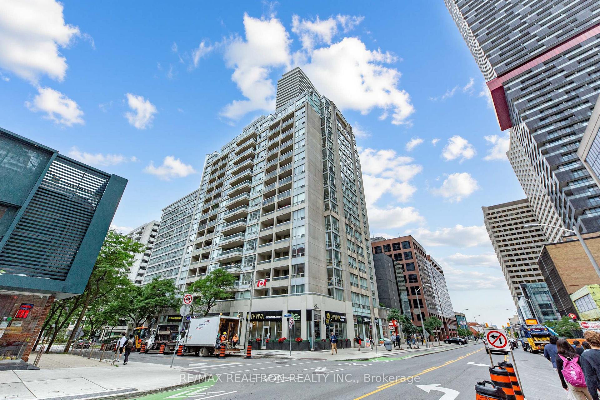 Photo 1 of Unit 510, 43 Eglinton Avenue E, Toronto, Mount Pleasant West — HOMEH