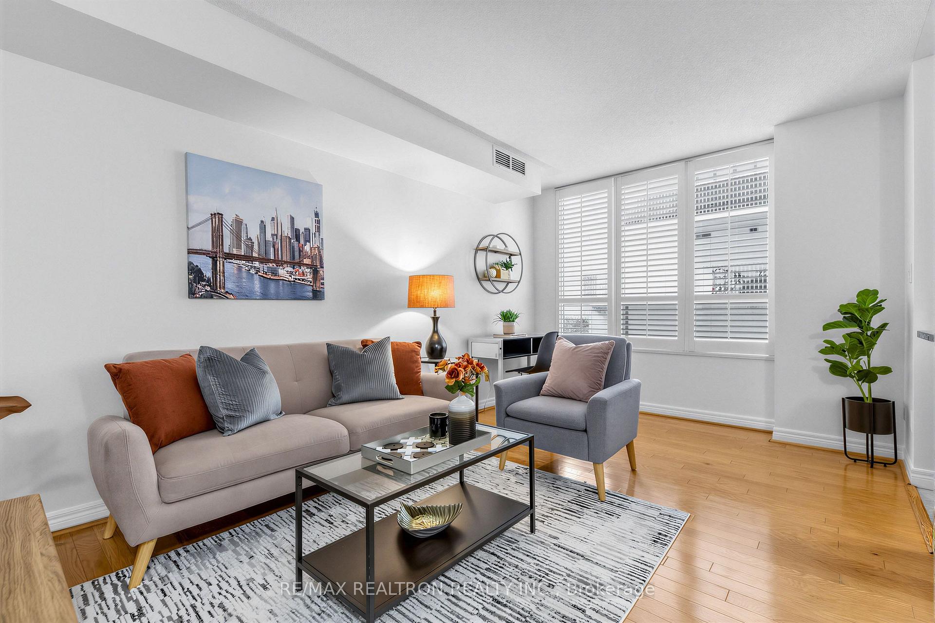 Photo 6 of Unit 510, 43 Eglinton Avenue E, Toronto, Mount Pleasant West — HOMEH