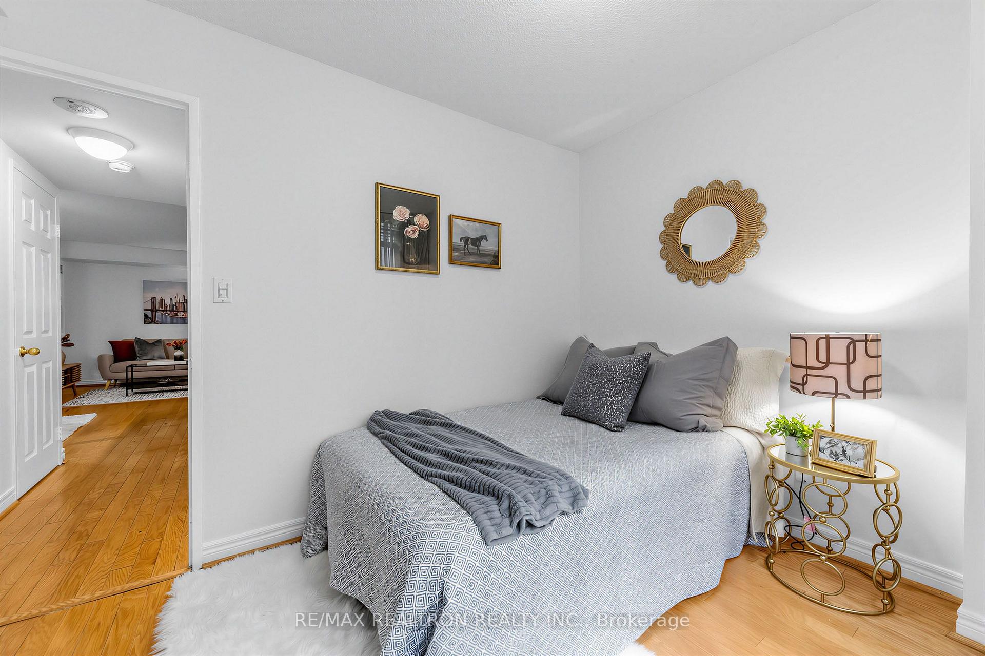 Photo 13 of Unit 510, 43 Eglinton Avenue E, Toronto, Mount Pleasant West — HOMEH