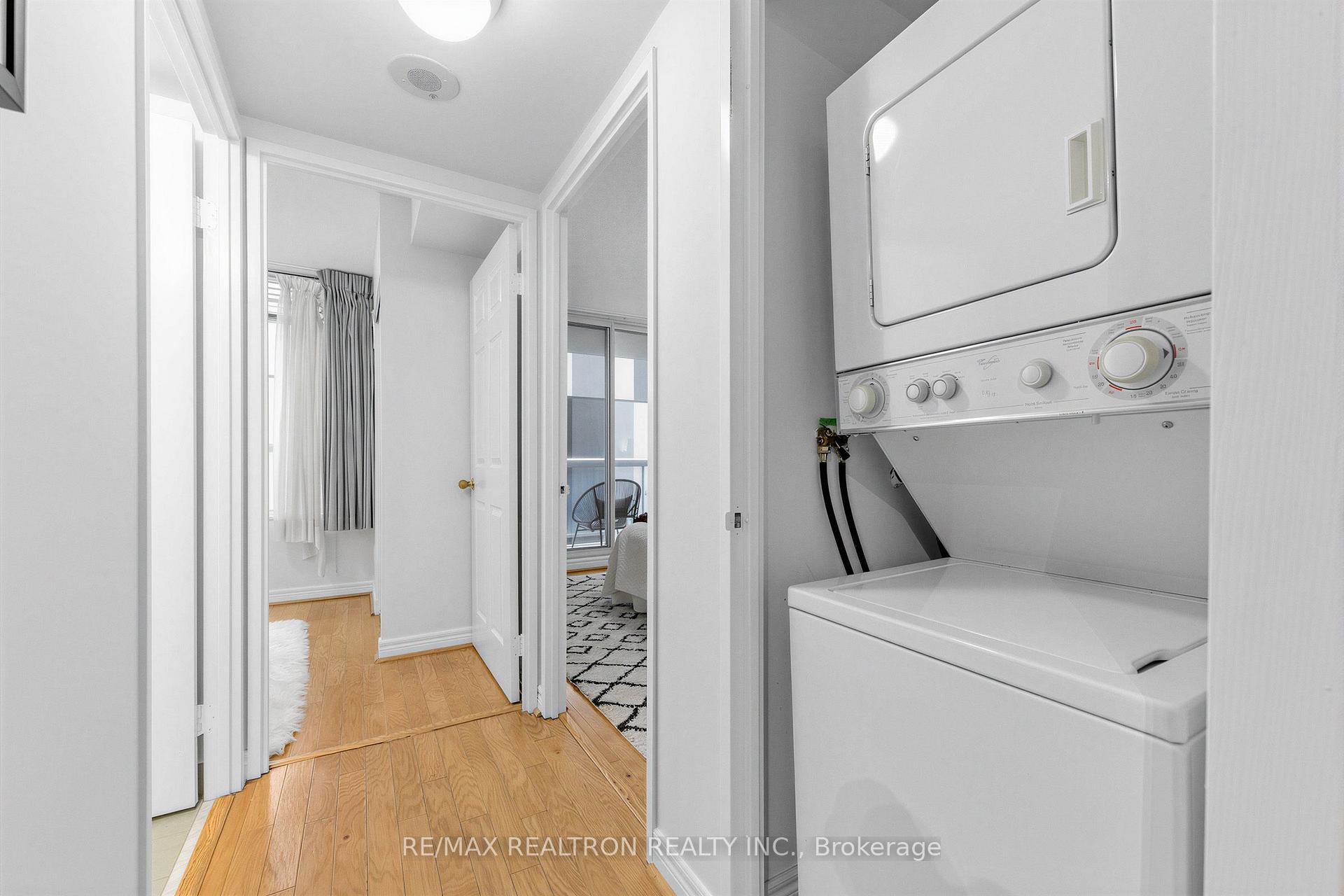 Photo 16 of Unit 510, 43 Eglinton Avenue E, Toronto, Mount Pleasant West — HOMEH