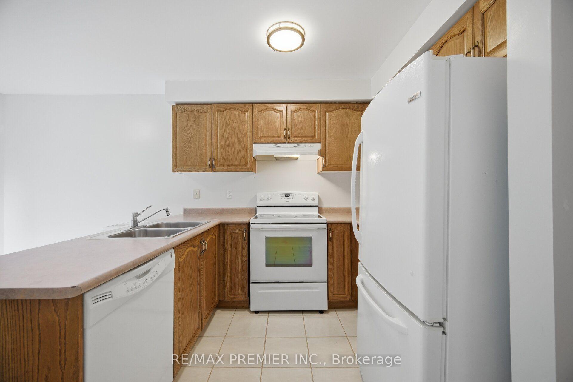 Photo 7 of 14 Crestridge Drive, Caledon, Bolton North — HOMEH
