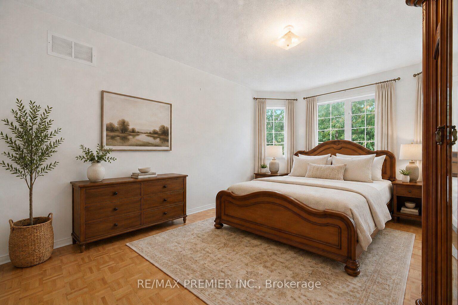 Photo 17 of 14 Crestridge Drive, Caledon, Bolton North — HOMEH