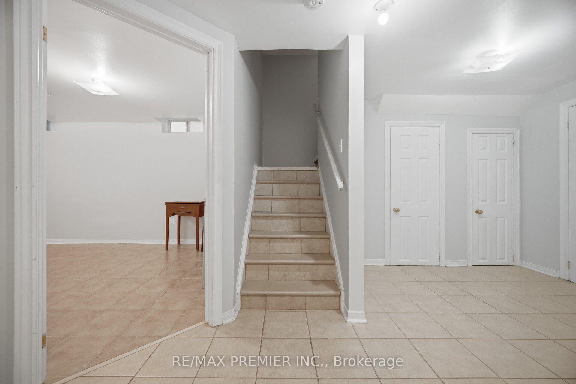 Photo 25 of 14 Crestridge Drive, Caledon, Bolton North — HOMEH