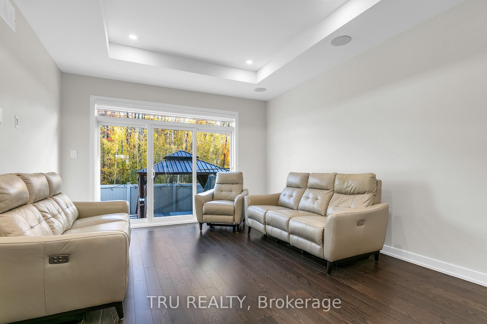 Photo 12 of 6362 Renaud Road, Ottawa, Mer Bleue/Bradley Estates/Anderson Park — HOMEH