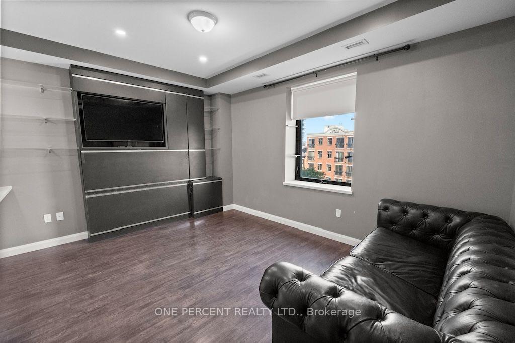 Photo 9 of Unit 401, 112 King Street E, Hamilton, Beasley — HOMEH