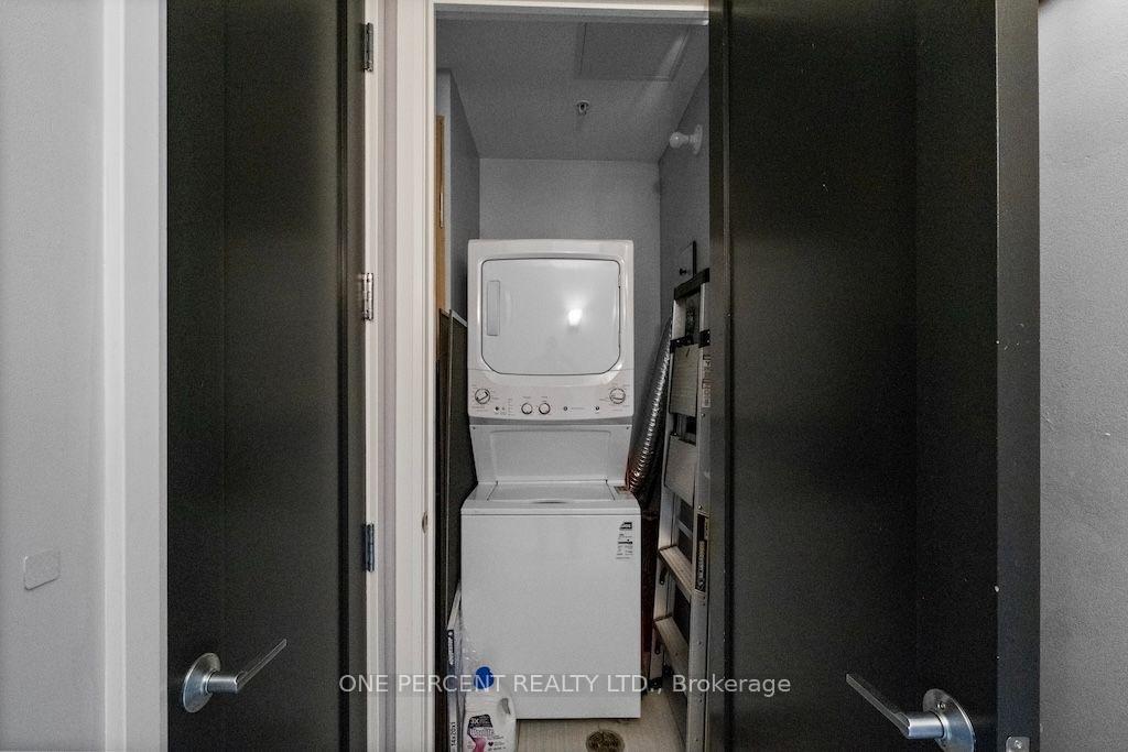 Photo 16 of Unit 401, 112 King Street E, Hamilton, Beasley — HOMEH