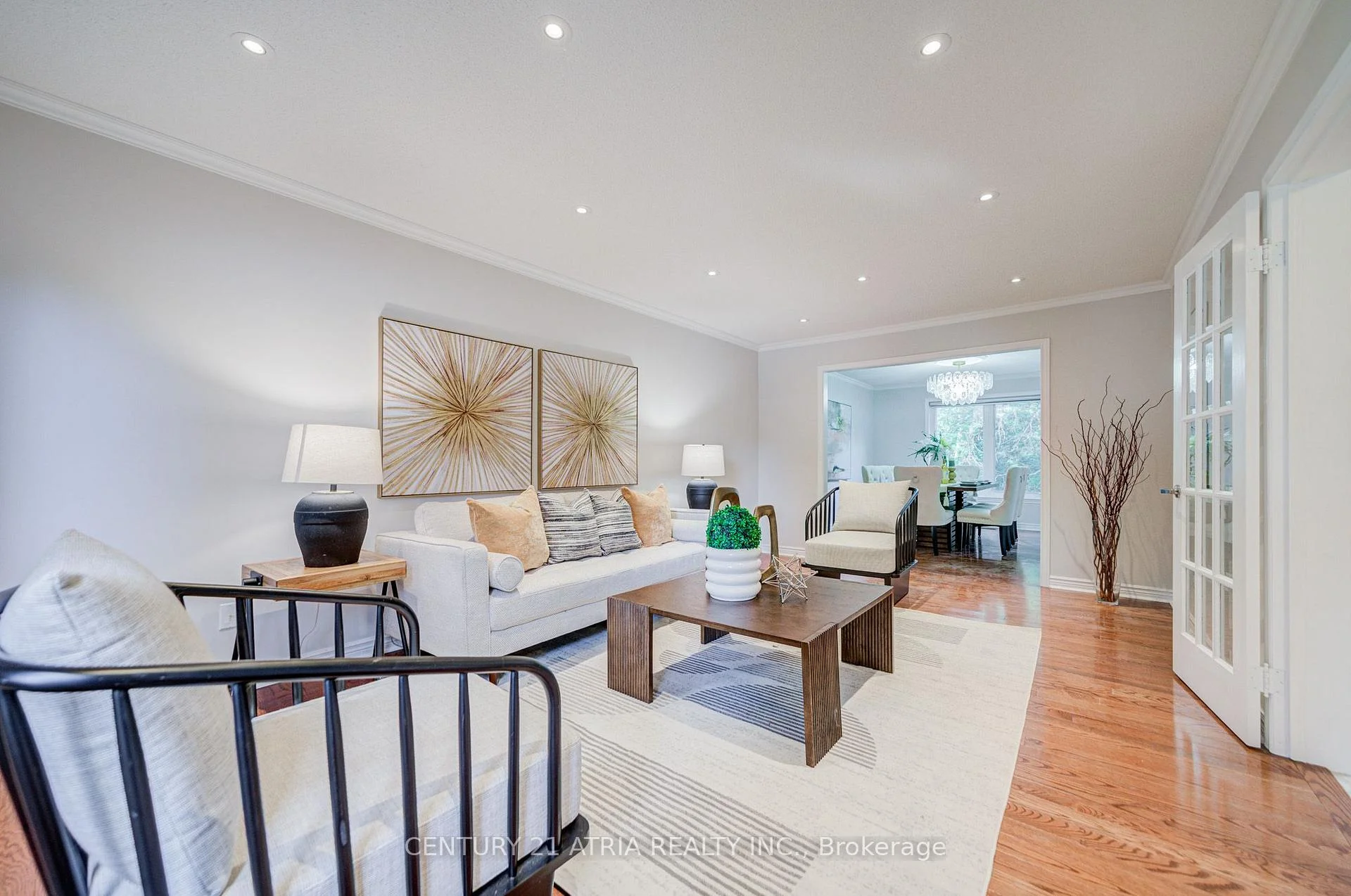 Photo 7 of 35 Millstone Court, Markham, Unionville — HOMEH