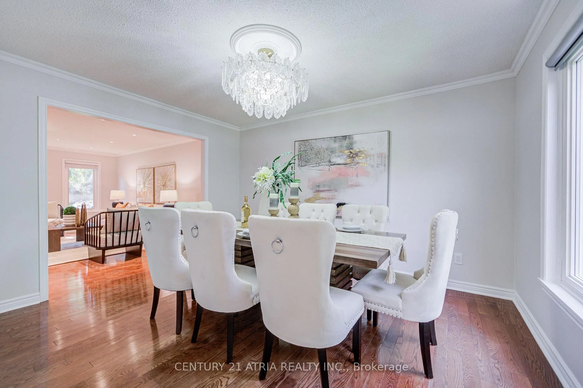 Photo 9 of 35 Millstone Court, Markham, Unionville — HOMEH