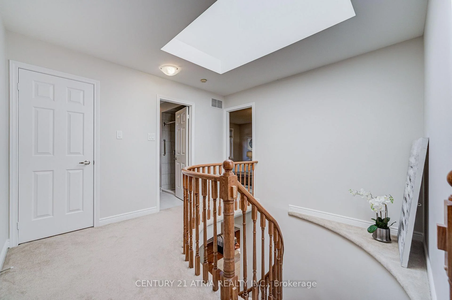 Photo 20 of 35 Millstone Court, Markham, Unionville — HOMEH