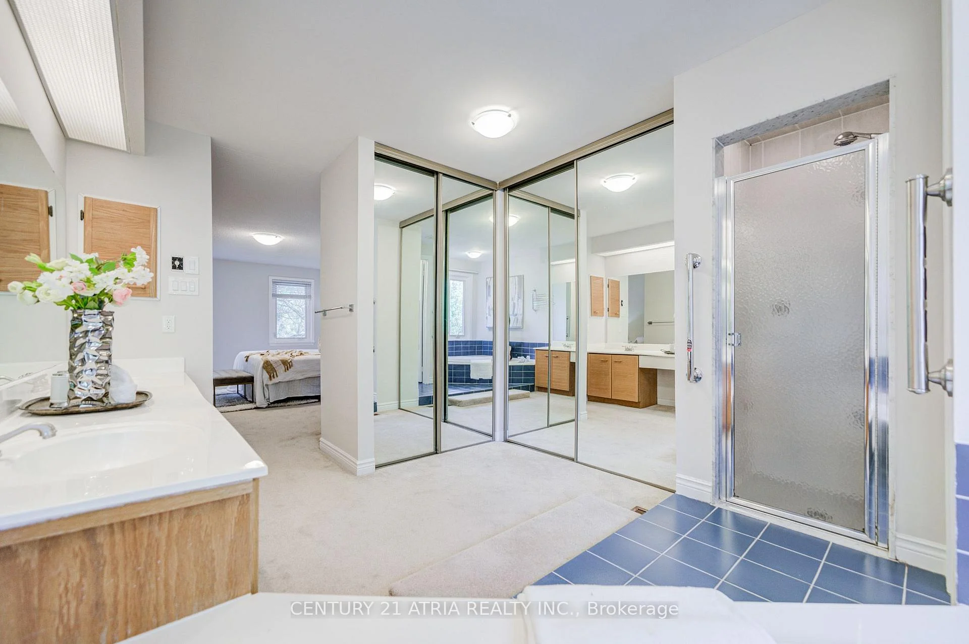 Photo 25 of 35 Millstone Court, Markham, Unionville — HOMEH