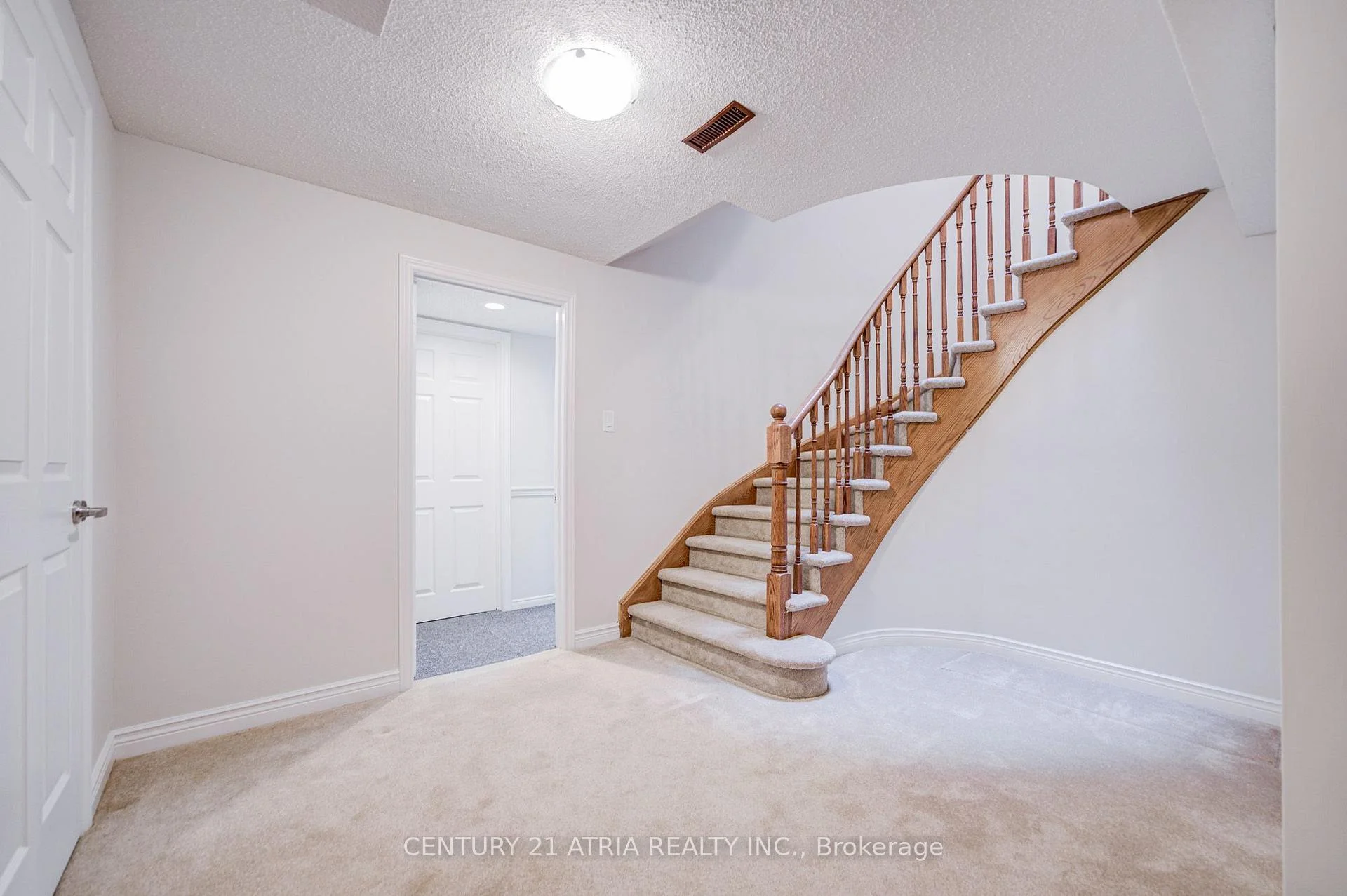 Photo 31 of 35 Millstone Court, Markham, Unionville — HOMEH