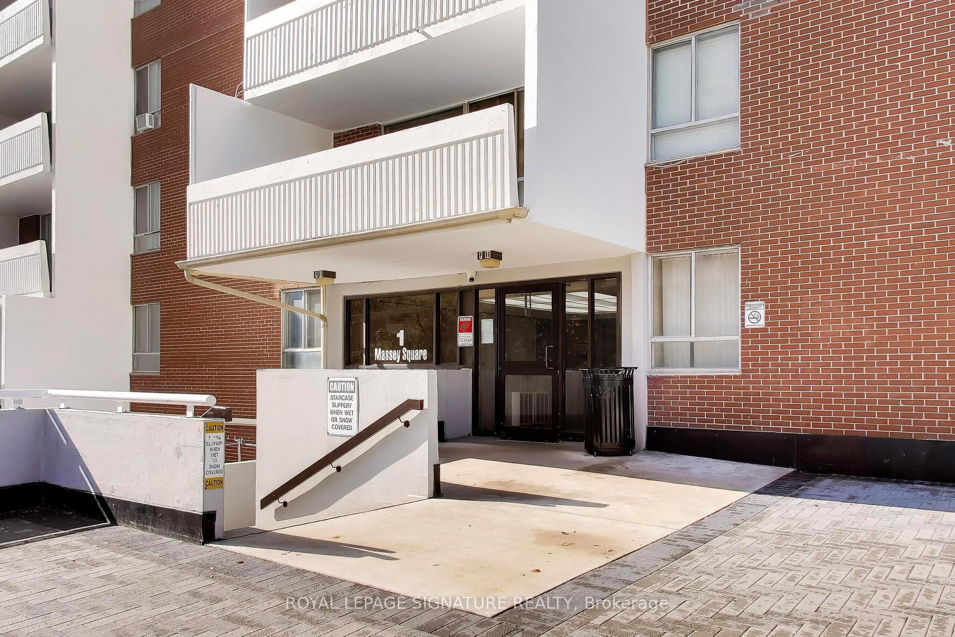 Photo 4 of Unit 408, 1 Massey Square, Toronto, Crescent Town — HOMEH