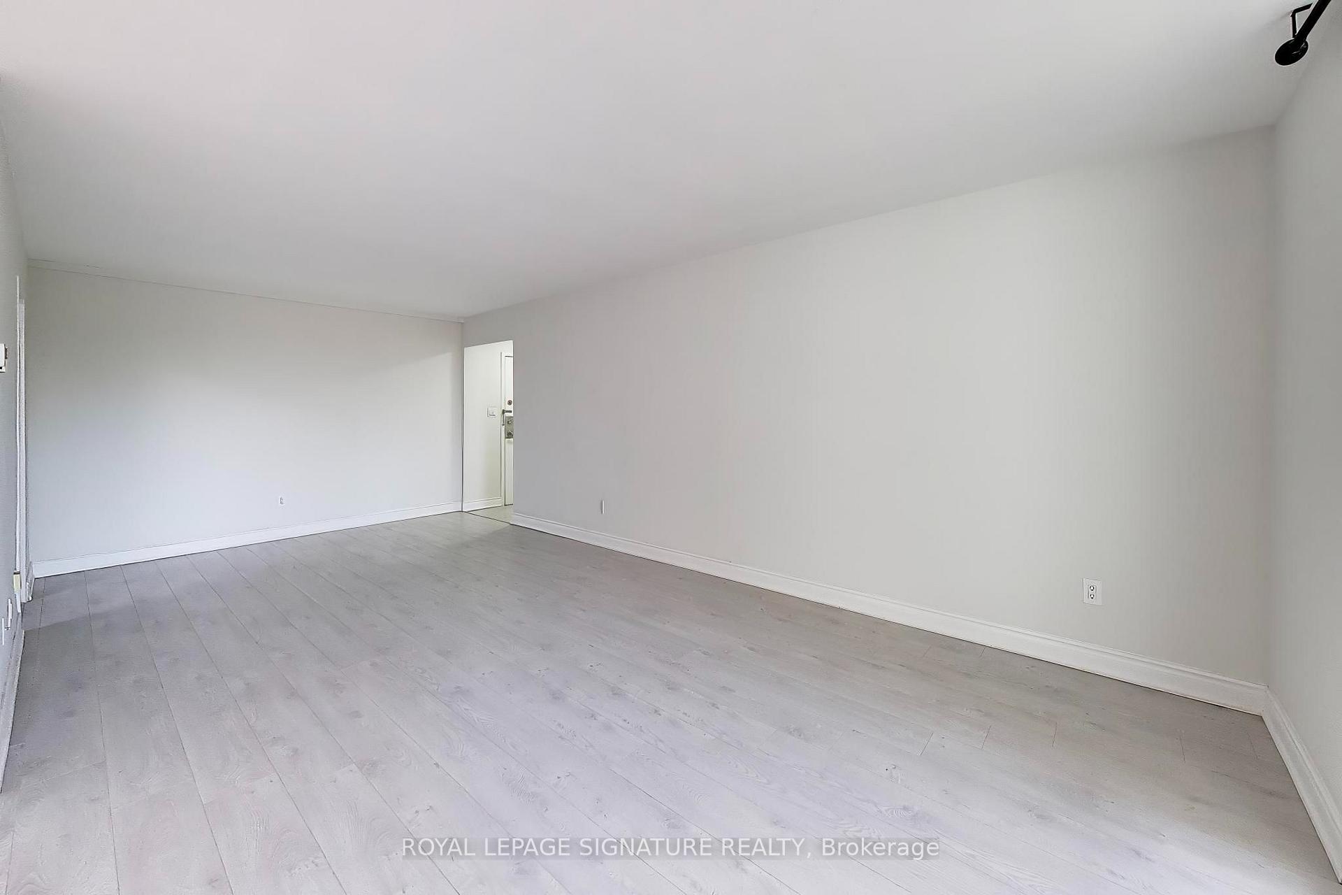 Photo 15 of Unit 408, 1 Massey Square, Toronto, Crescent Town — HOMEH