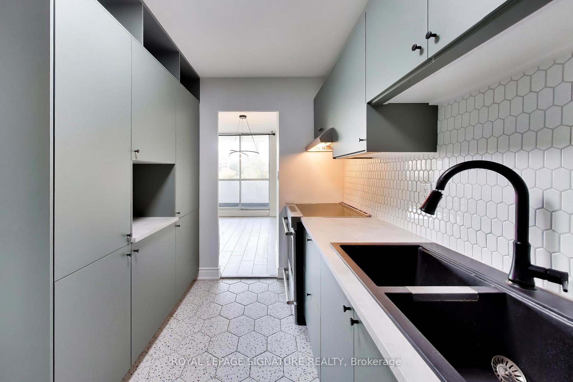 Photo 24 of Unit 408, 1 Massey Square, Toronto, Crescent Town — HOMEH