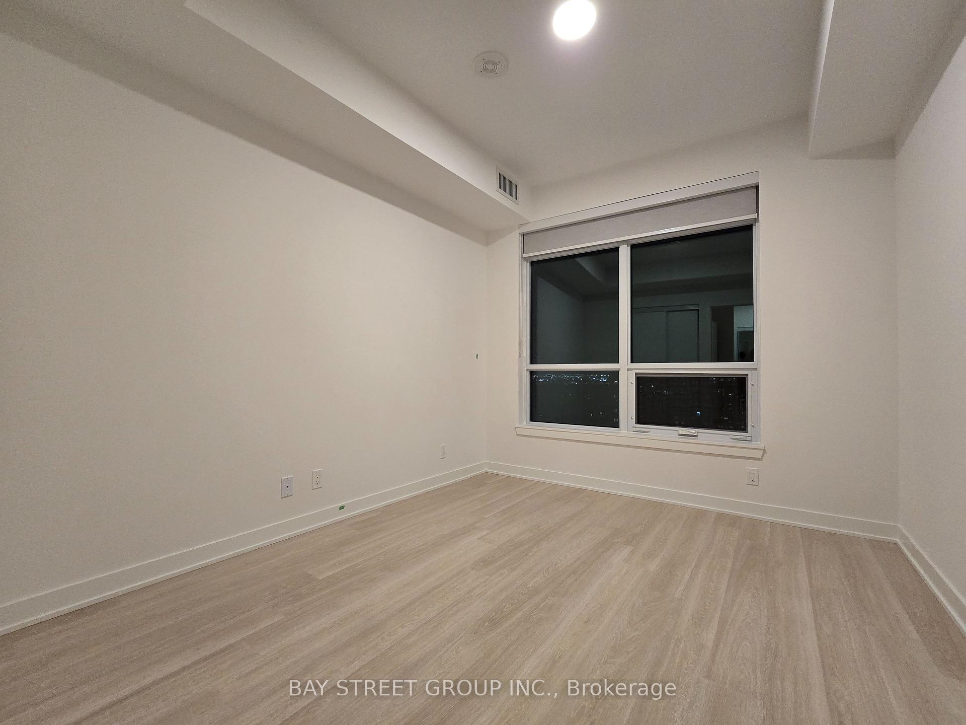 Photo 3 of Unit 1806B, 50 Upper Mall Way, Vaughan, Brownridge — HOMEH