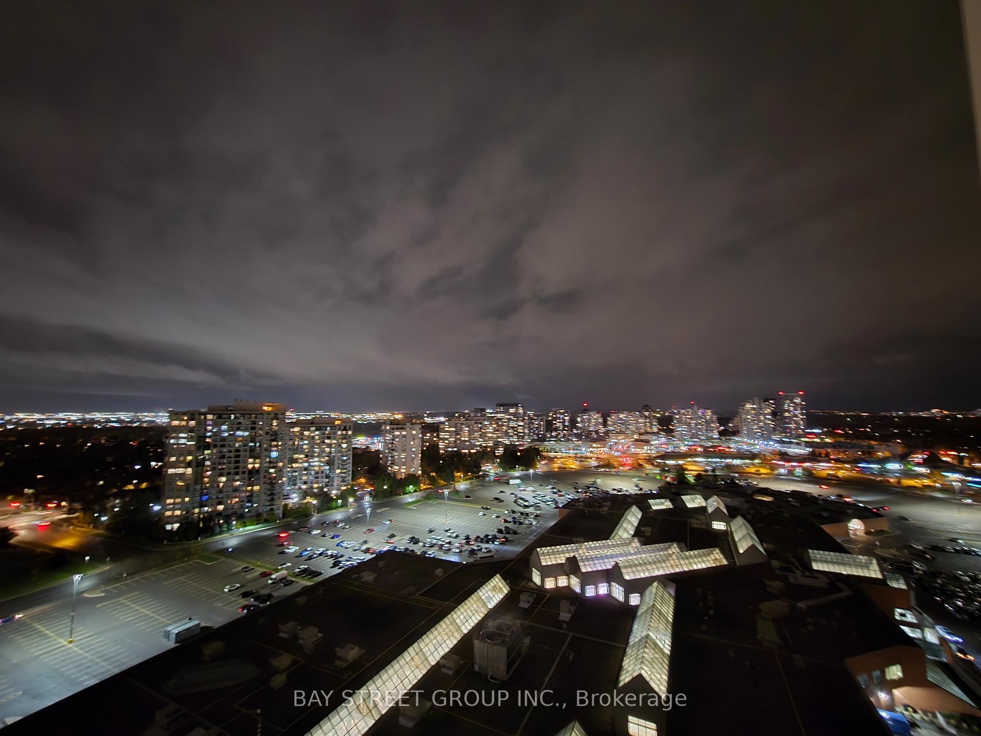 Photo 9 of Unit 1806B, 50 Upper Mall Way, Vaughan, Brownridge — HOMEH