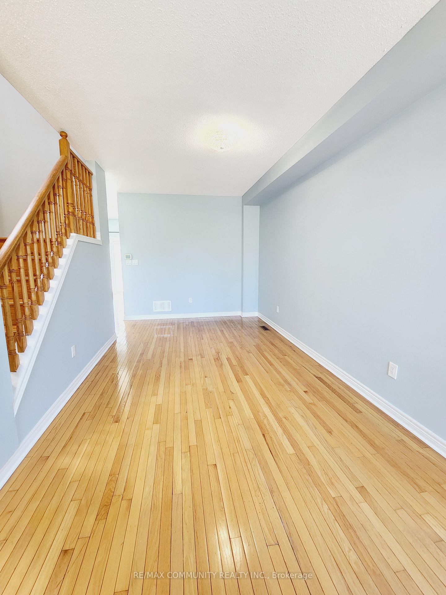 Photo 9 of Unit Main, 61 Chartway Boulevard, Scarborough, Highland Creek — HOMEH