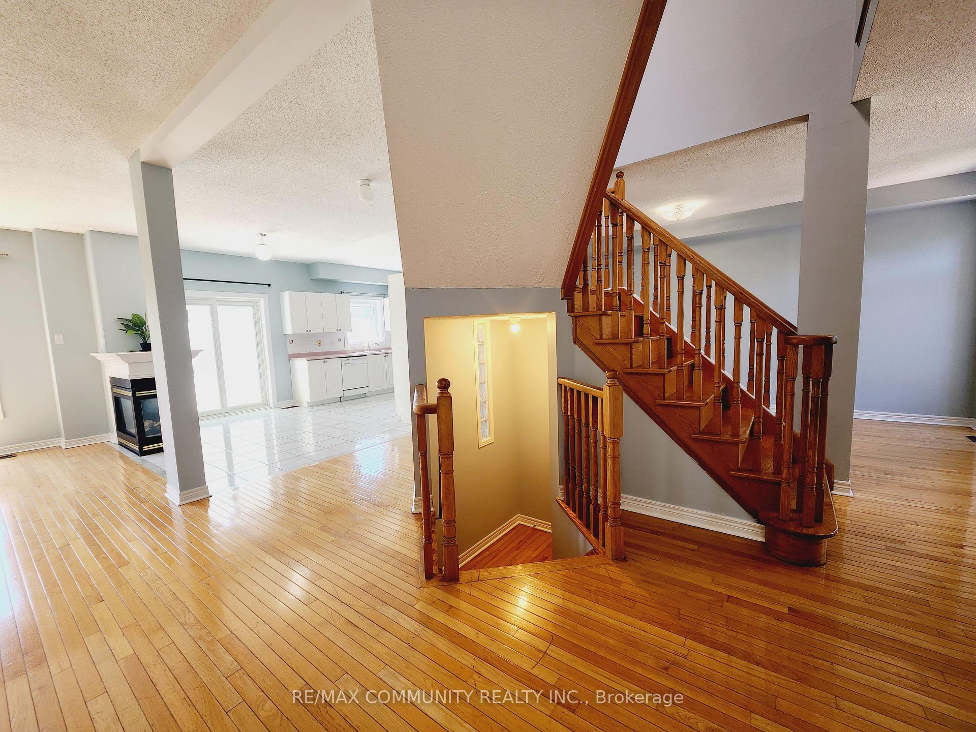 Photo 10 of Unit Main, 61 Chartway Boulevard, Scarborough, Highland Creek — HOMEH