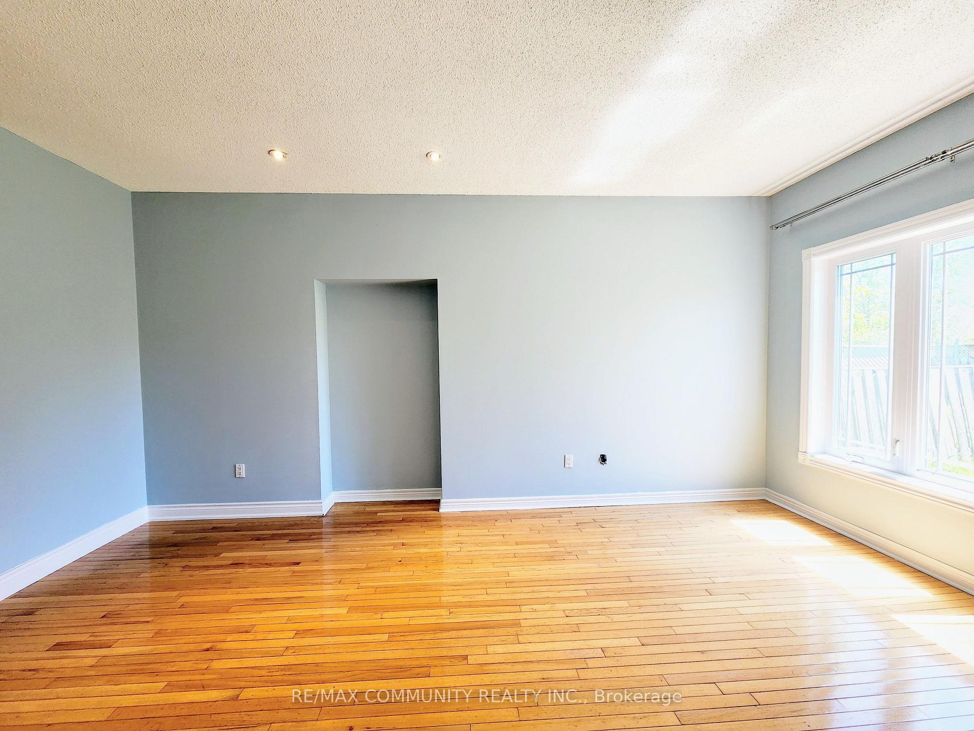 Photo 12 of Unit Main, 61 Chartway Boulevard, Scarborough, Highland Creek — HOMEH