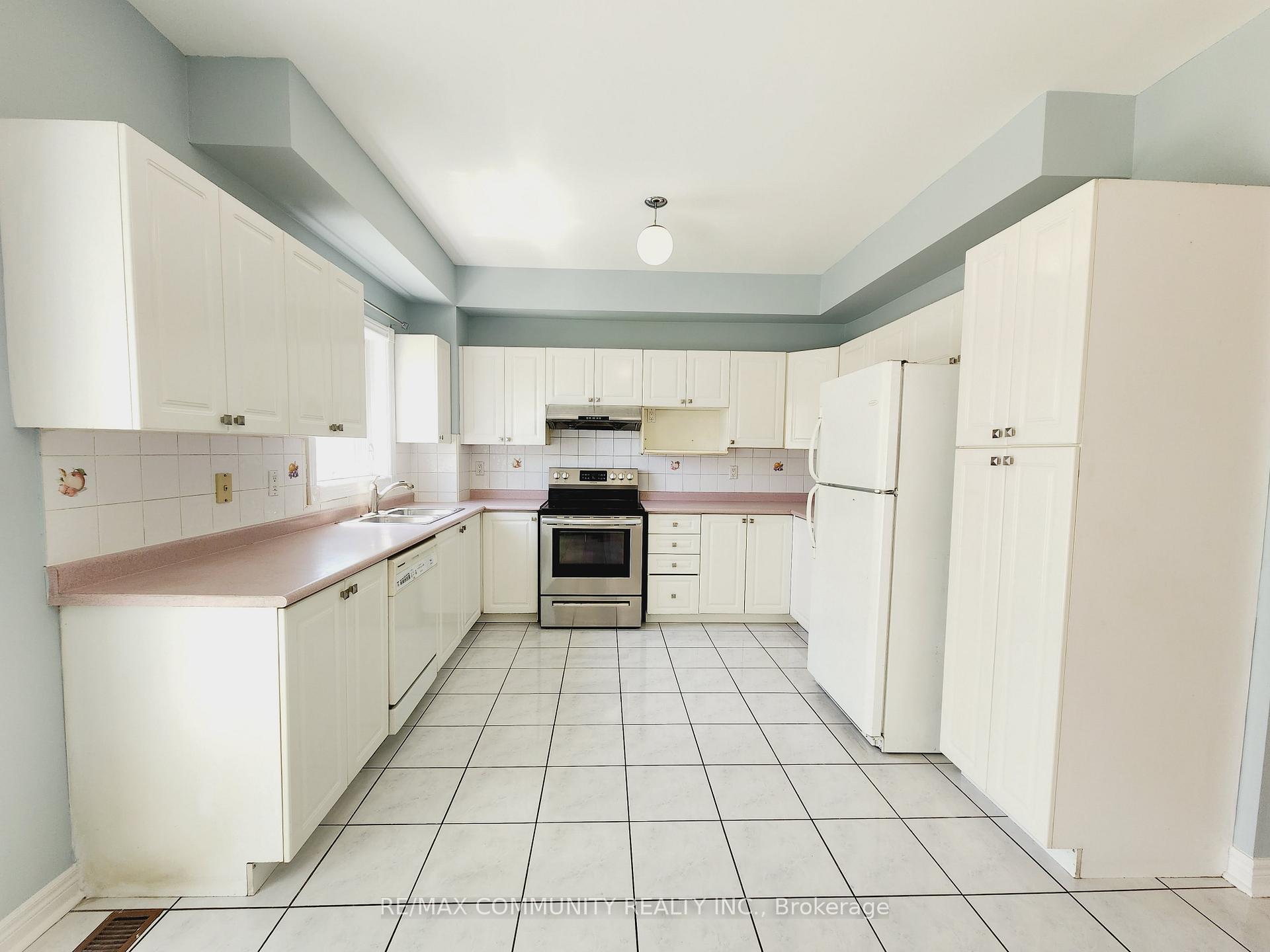 Photo 14 of Unit Main, 61 Chartway Boulevard, Scarborough, Highland Creek — HOMEH