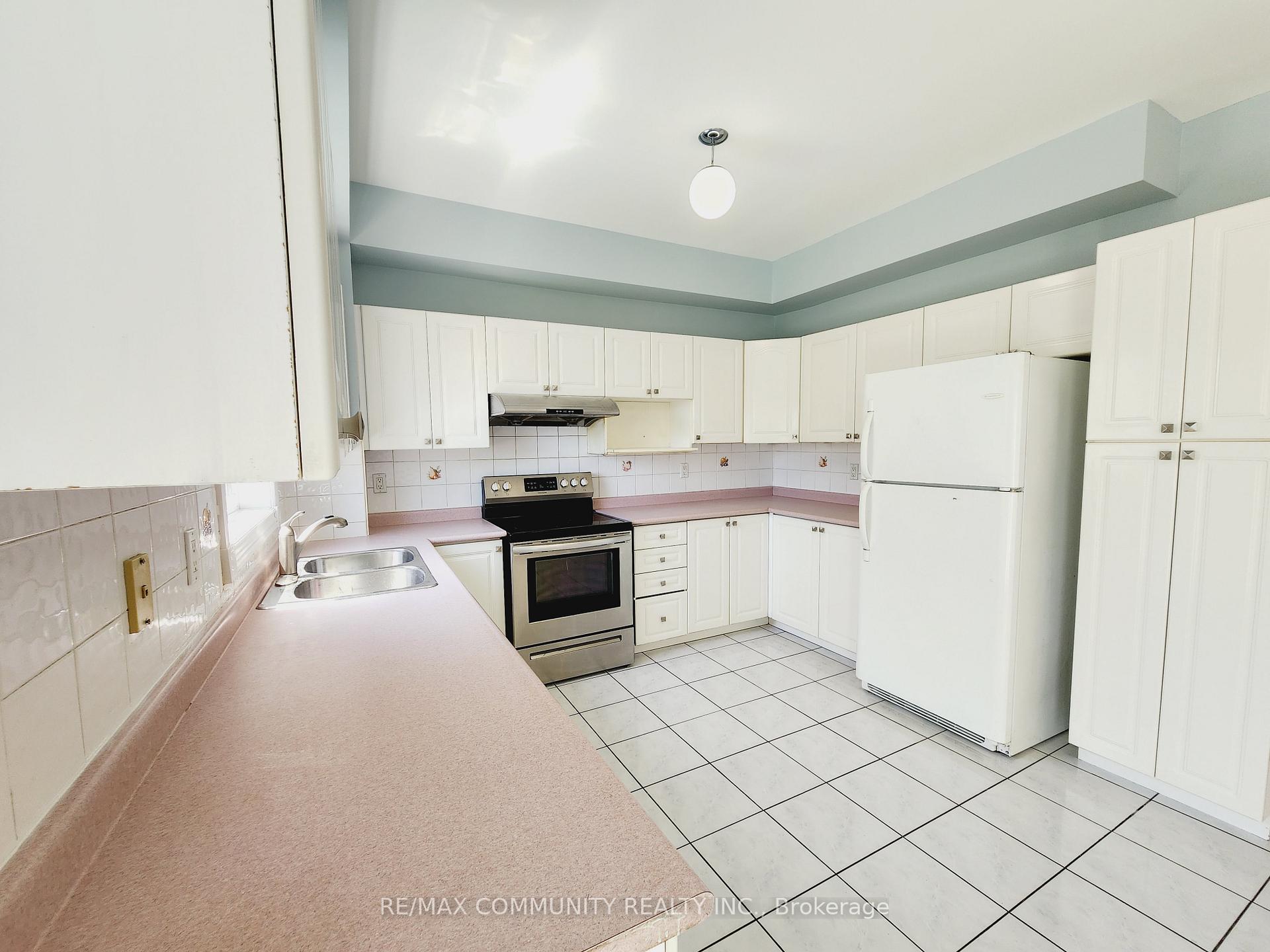 Photo 15 of Unit Main, 61 Chartway Boulevard, Scarborough, Highland Creek — HOMEH