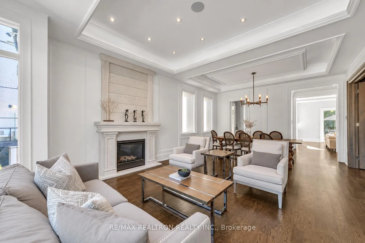 Photo 12 of 351 Mckee Avenue, North York, Willowdale East — HOMEH