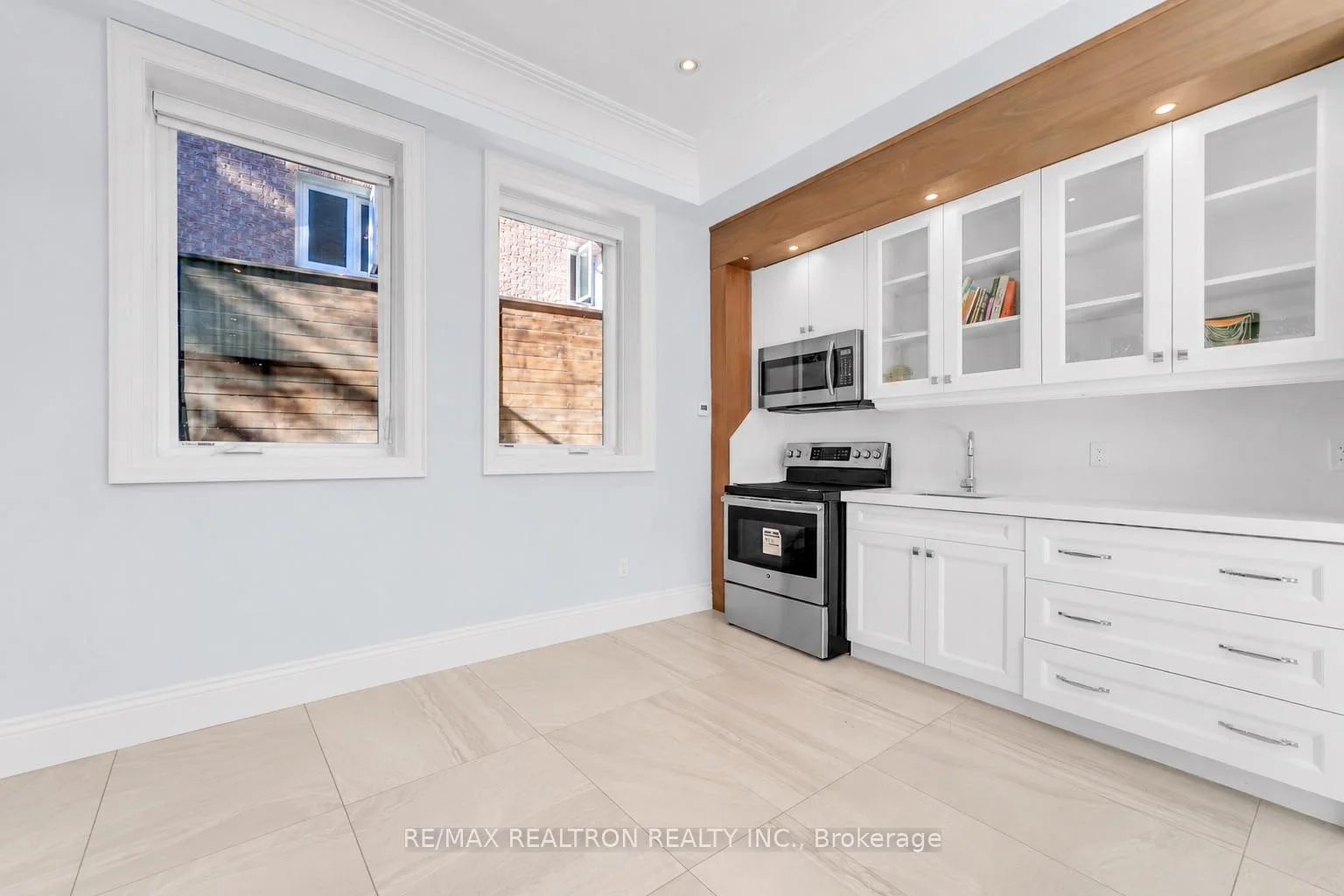 Photo 37 of 351 Mckee Avenue, North York, Willowdale East — HOMEH