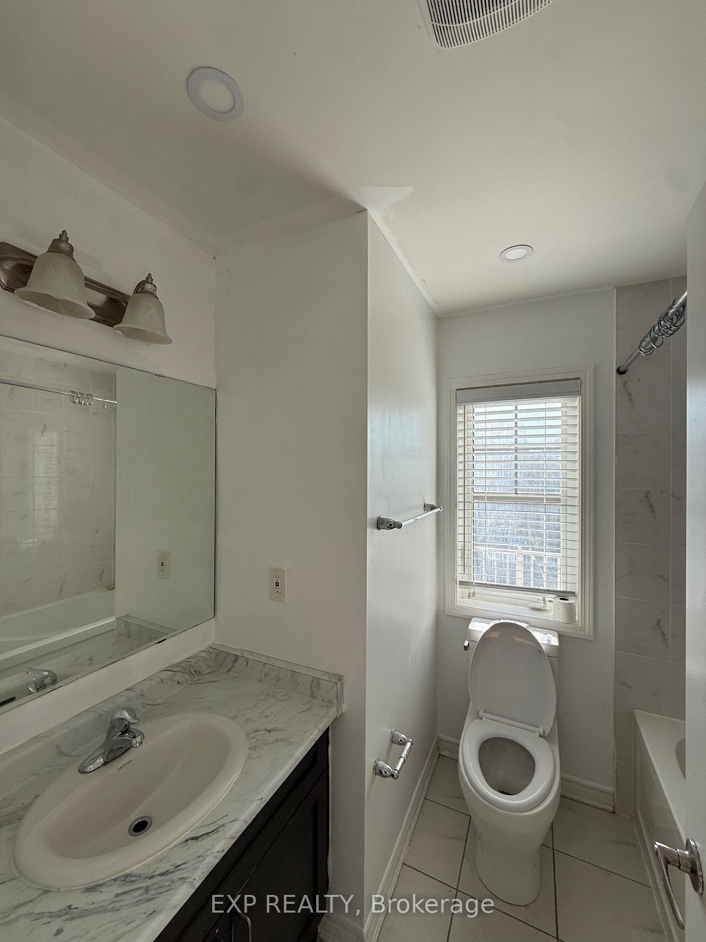 Photo 8 of 8 Redfern Street, Brampton, Northwest Brampton — HOMEH