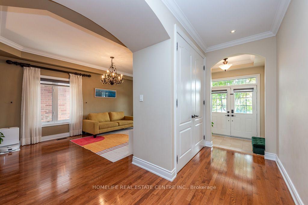 Photo 6 of 26 Imperial Lakes Drive, Brampton, Bram East — HOMEH