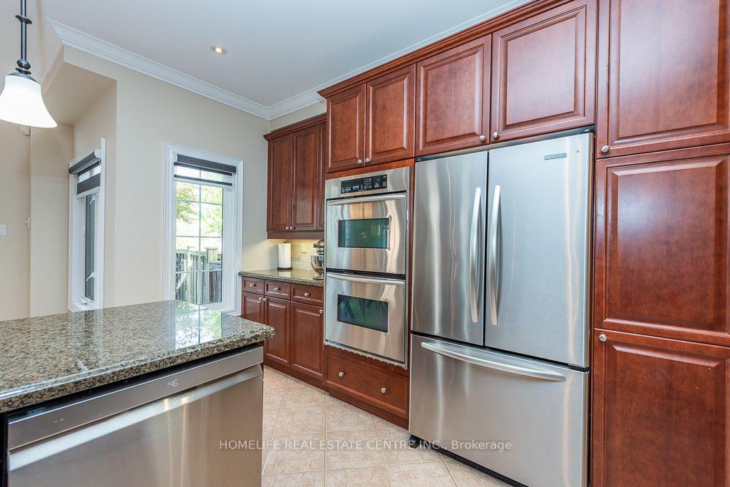 Photo 13 of 26 Imperial Lakes Drive, Brampton, Bram East — HOMEH