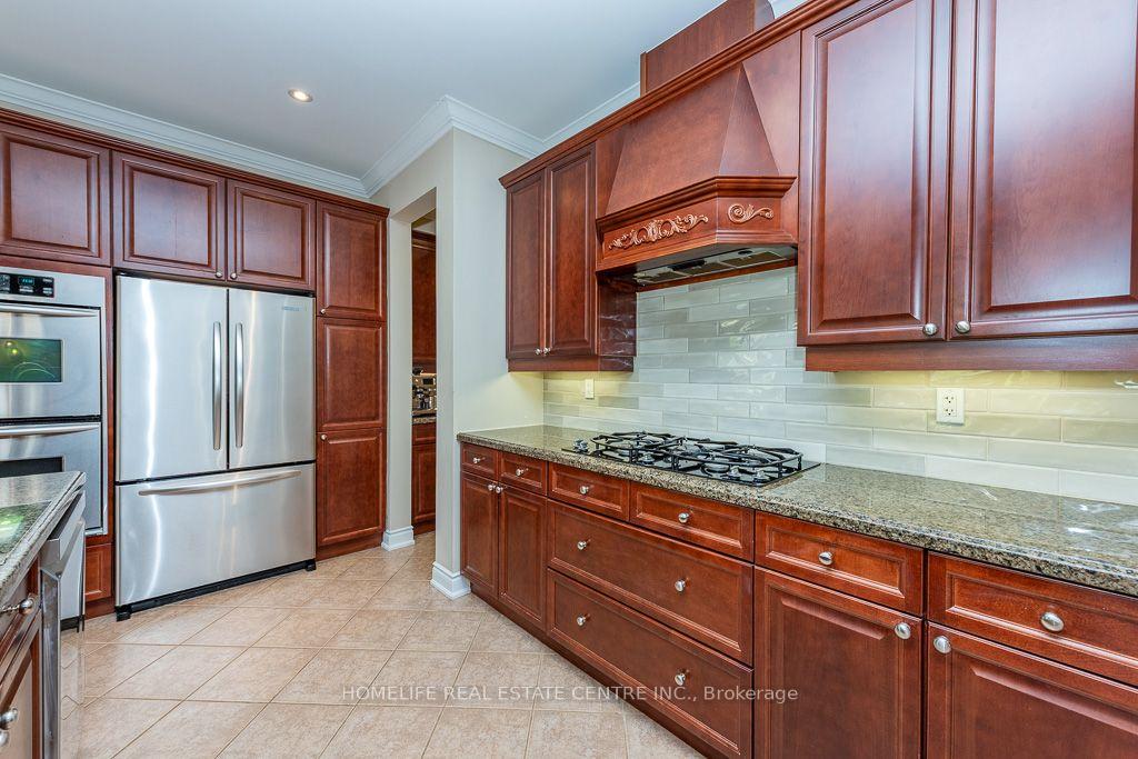 Photo 14 of 26 Imperial Lakes Drive, Brampton, Bram East — HOMEH