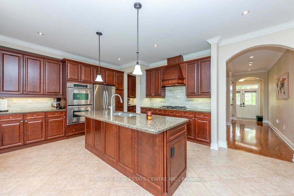 Photo 15 of 26 Imperial Lakes Drive, Brampton, Bram East — HOMEH