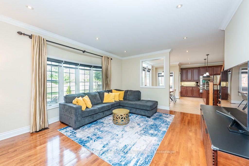 Photo 21 of 26 Imperial Lakes Drive, Brampton, Bram East — HOMEH