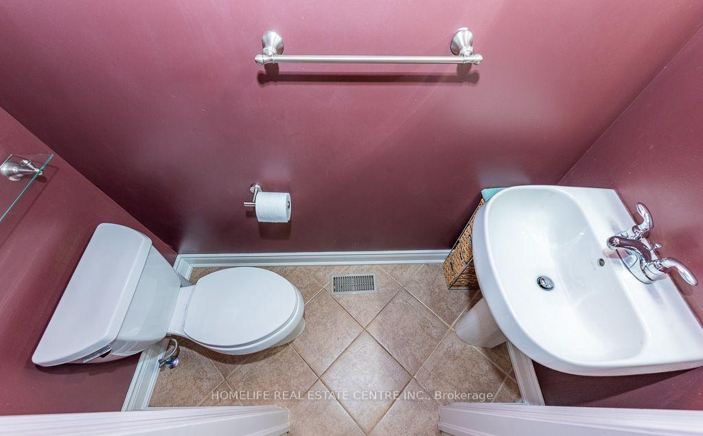 Photo 24 of 26 Imperial Lakes Drive, Brampton, Bram East — HOMEH