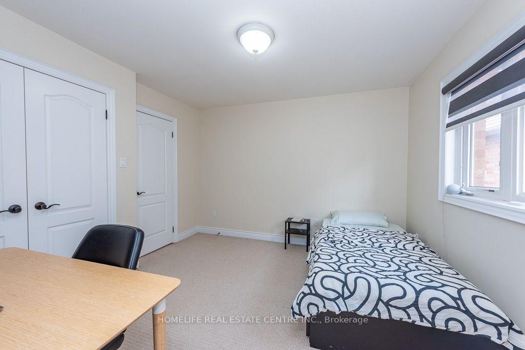 Photo 34 of 26 Imperial Lakes Drive, Brampton, Bram East — HOMEH