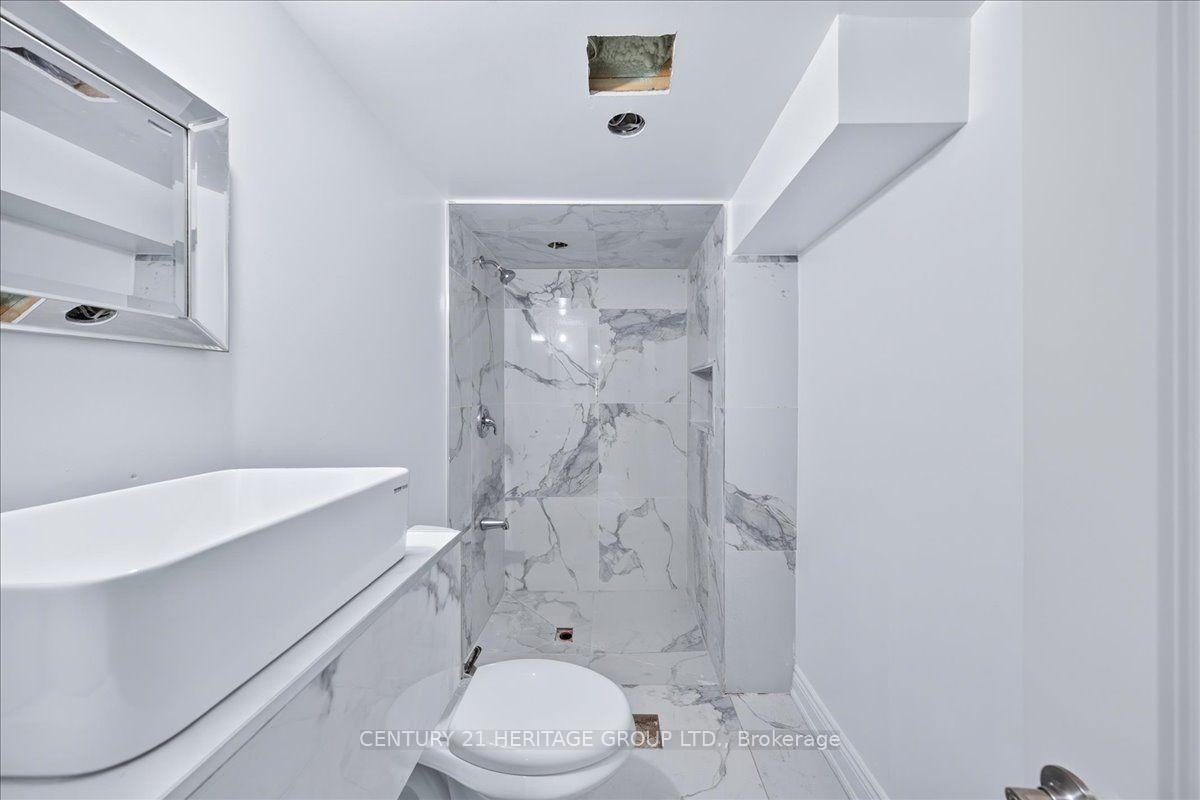 Photo 10 of Unit Bsmt, 19 Reynolds Avenue, Brampton, Brampton East — HOMEH