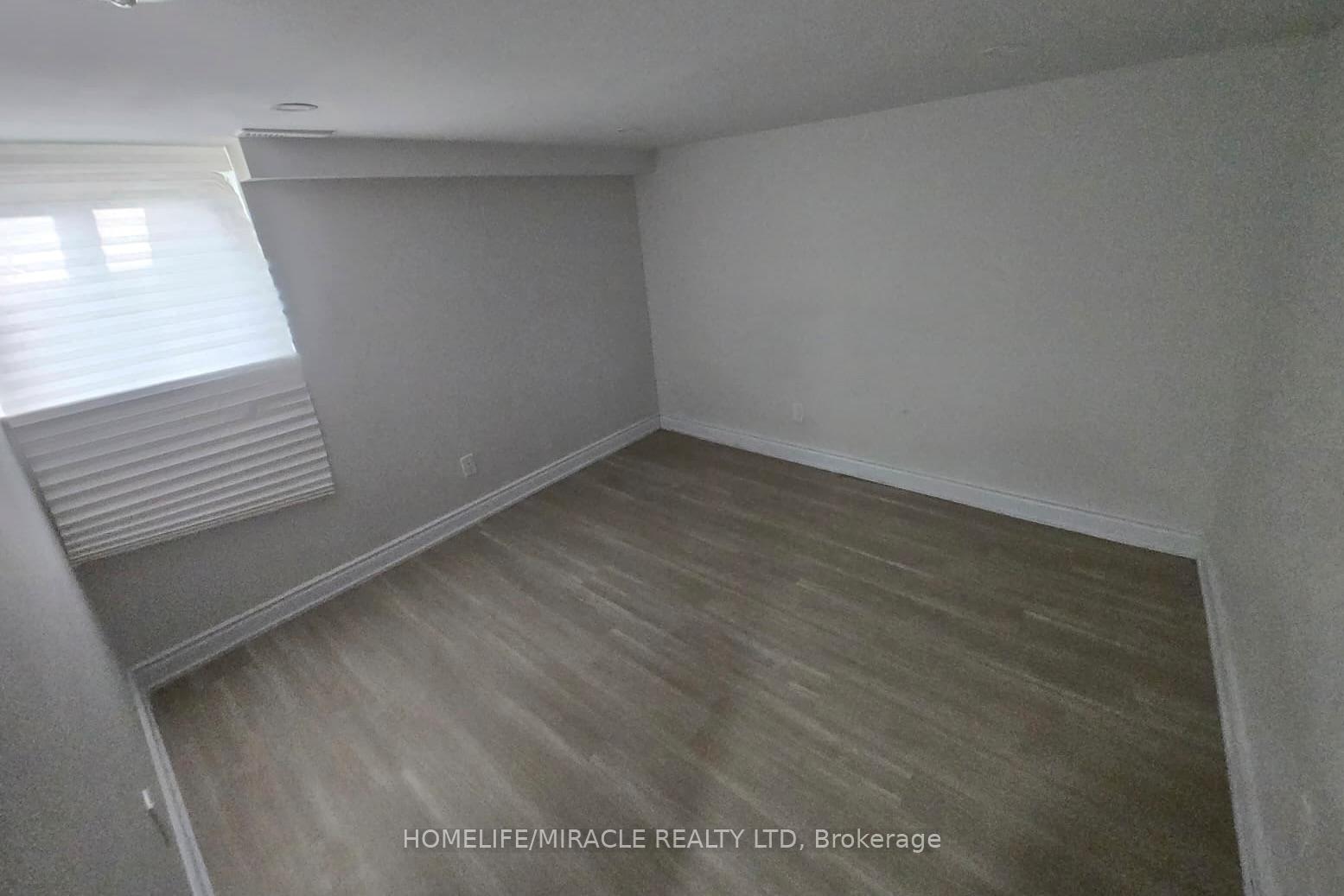 Photo 5 of Unit Lower, 209 Greenbrook Drive, Kitchener, Meinzinger — HOMEH