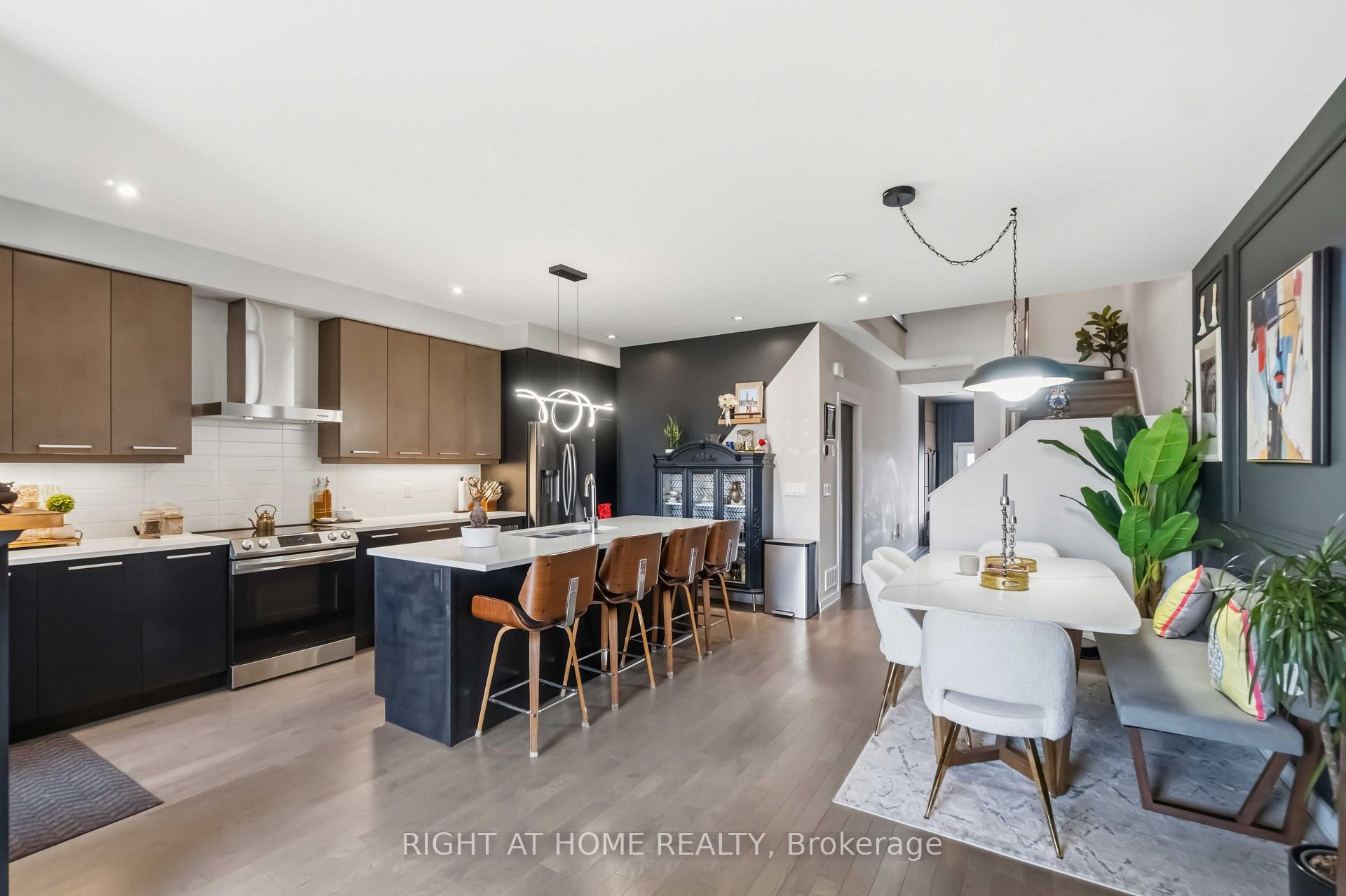 Photo 8 of 359 Big Dipper Street, Ottawa, Riverside South/Gloucester Glen — HOMEH