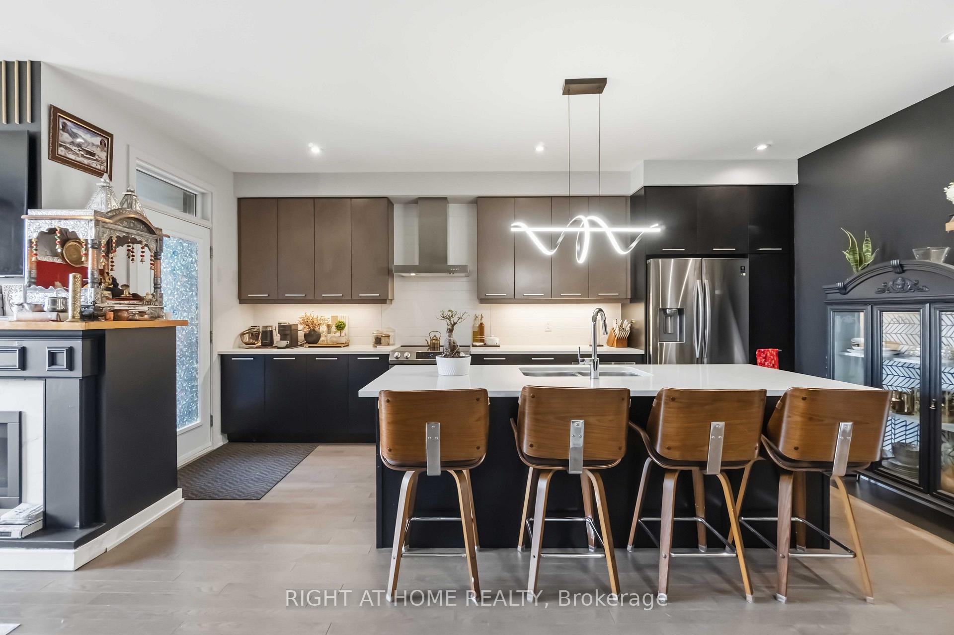 Photo 9 of 359 Big Dipper Street, Ottawa, Riverside South/Gloucester Glen — HOMEH