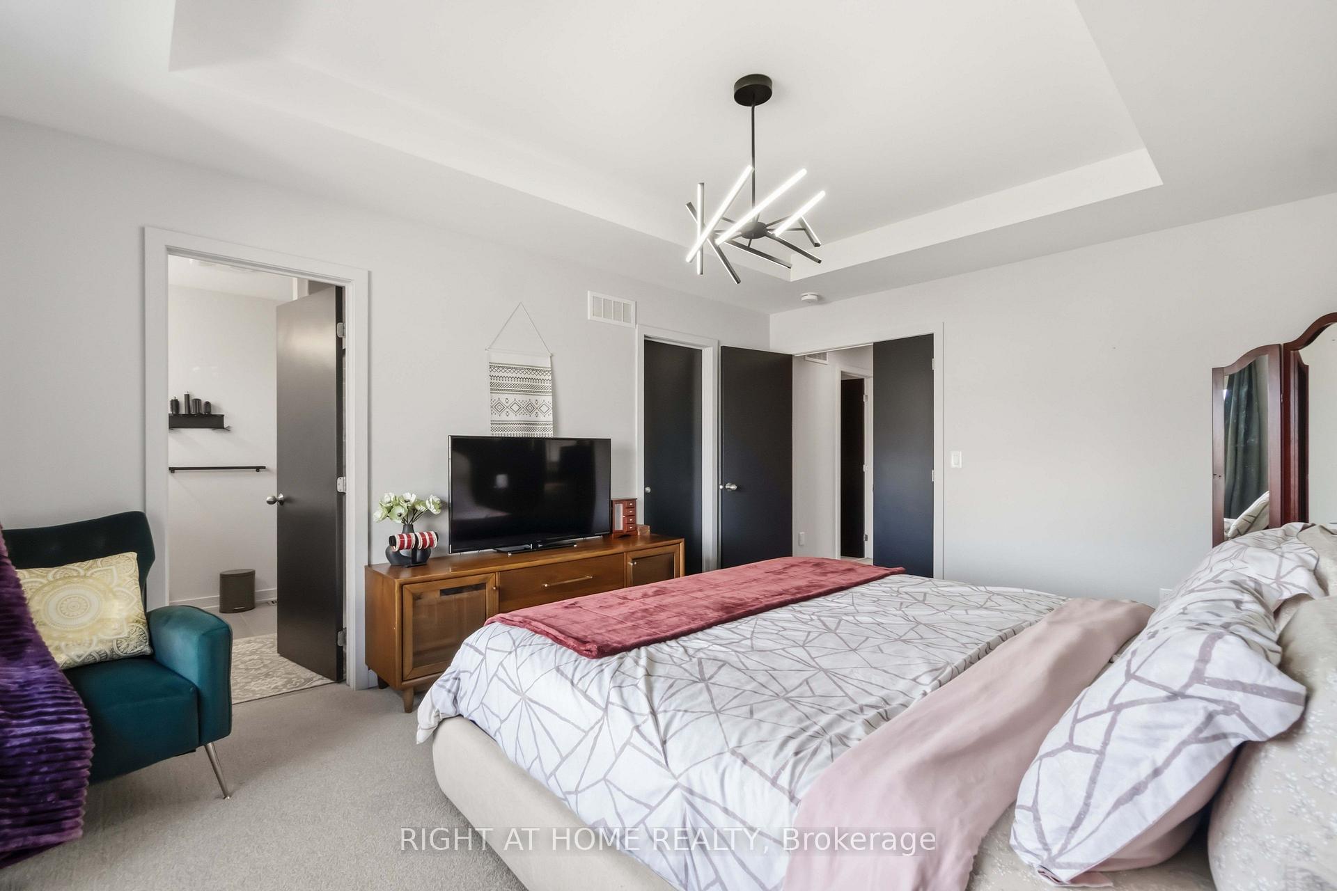 Photo 18 of 359 Big Dipper Street, Ottawa, Riverside South/Gloucester Glen — HOMEH