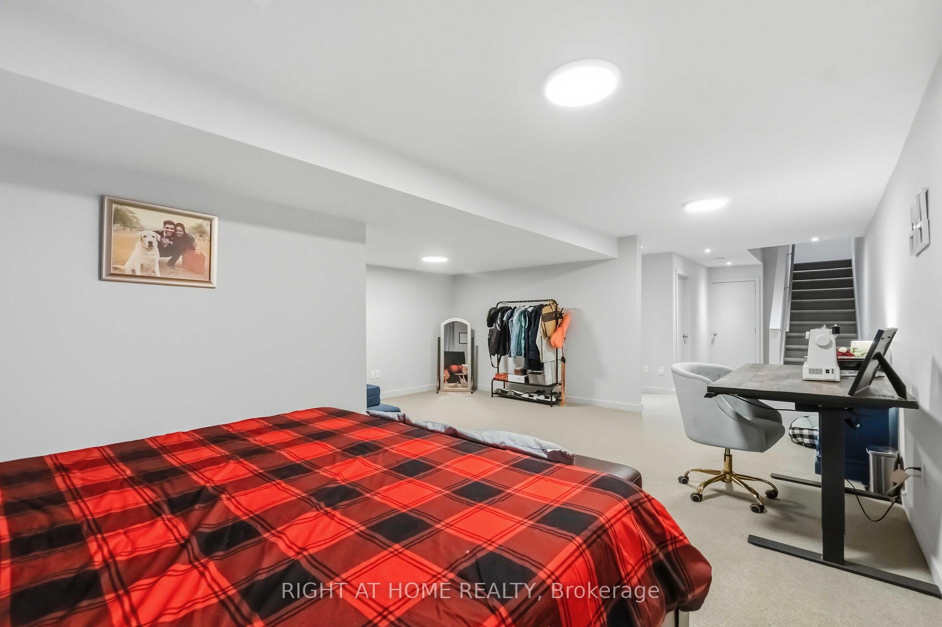 Photo 29 of 359 Big Dipper Street, Ottawa, Riverside South/Gloucester Glen — HOMEH
