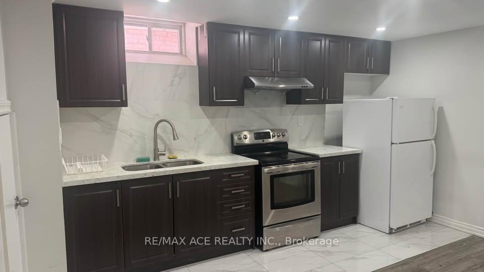 Photo 3 of Unit Basement, 54 Bethany Street, Markham, Cedarwood — HOMEH