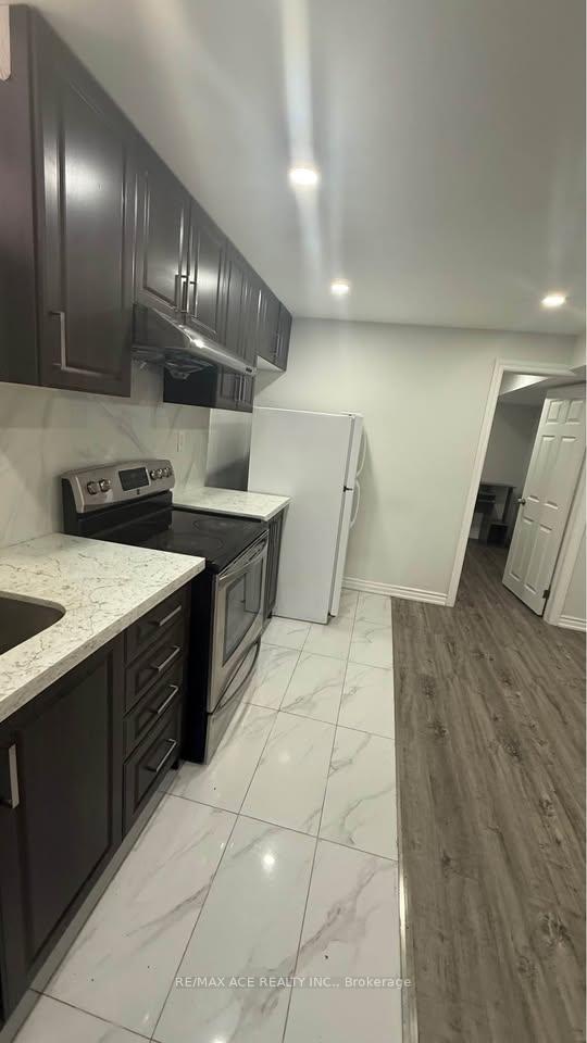 Photo 4 of Unit Basement, 54 Bethany Street, Markham, Cedarwood — HOMEH