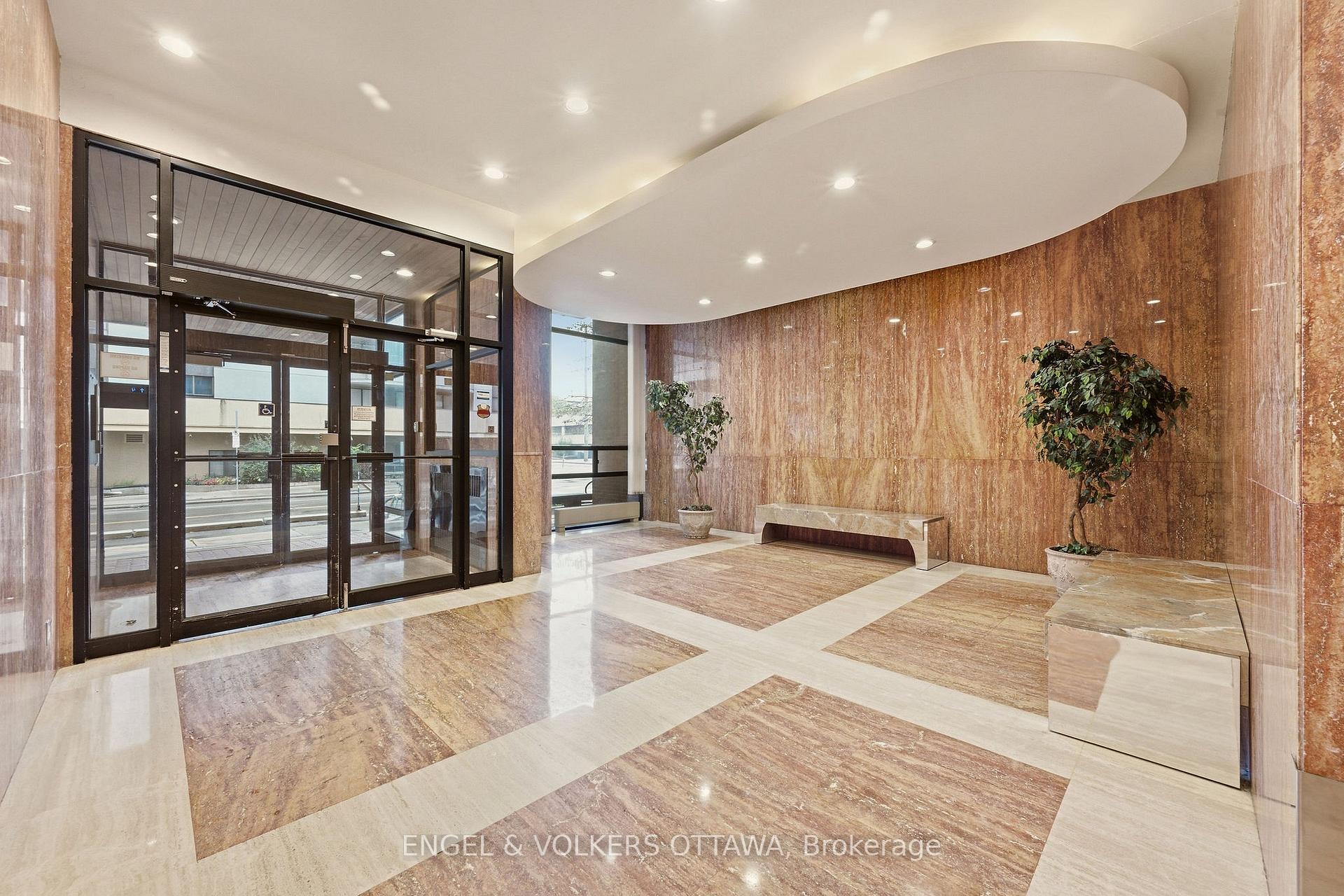 Photo 3 of Unit 606, 475 Laurier Avenue W, Ottawa, Ottawa Centre — HOMEH