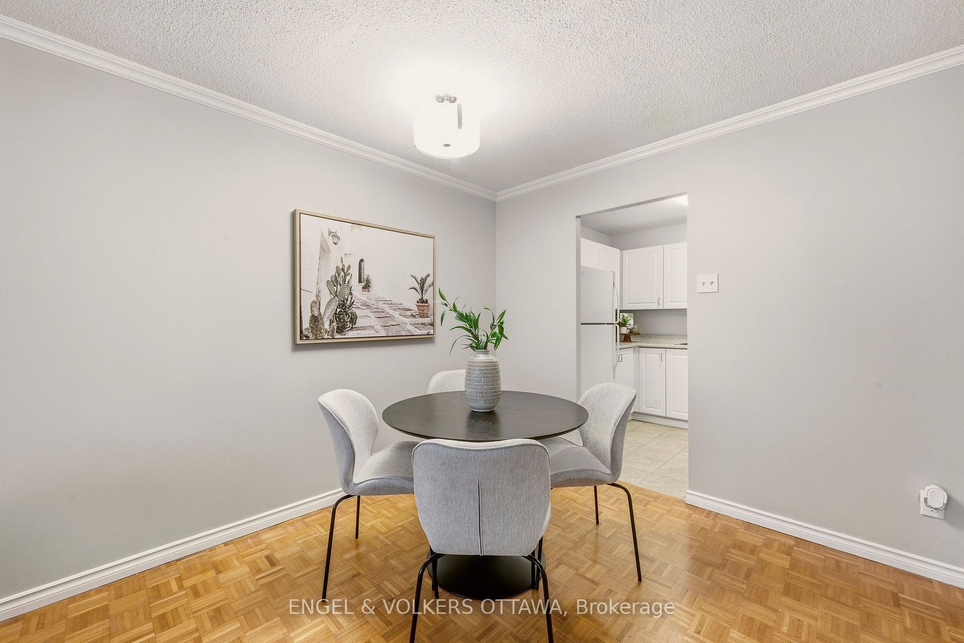 Photo 7 of Unit 606, 475 Laurier Avenue W, Ottawa, Ottawa Centre — HOMEH