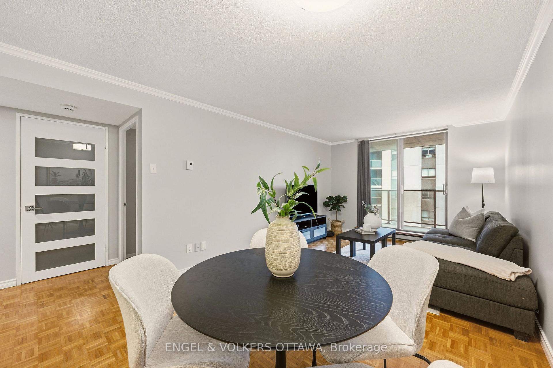 Photo 9 of Unit 606, 475 Laurier Avenue W, Ottawa, Ottawa Centre — HOMEH