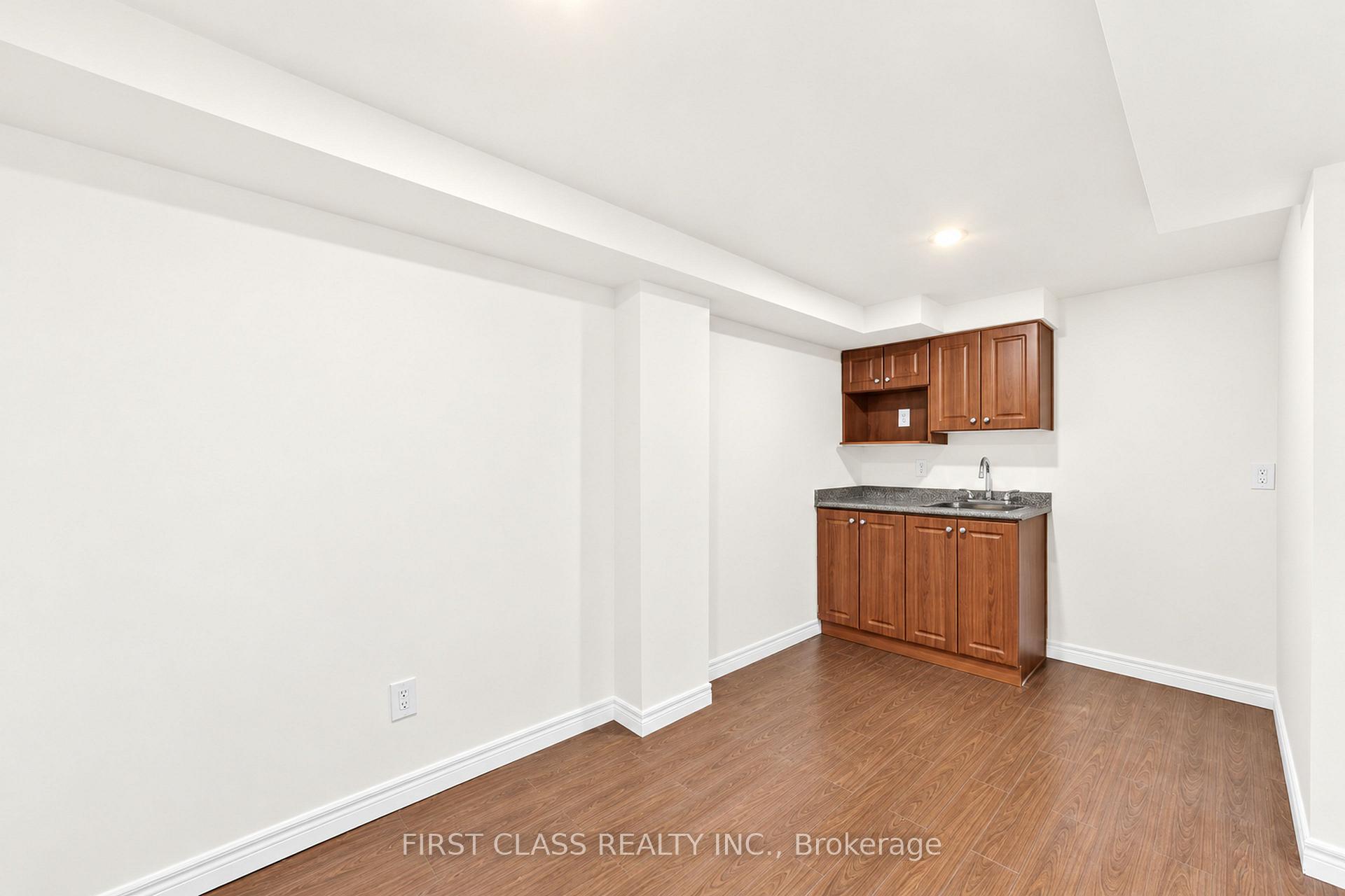 Photo 16 of 4 Hawkweed Manor, Markham, Box Grove — HOMEH