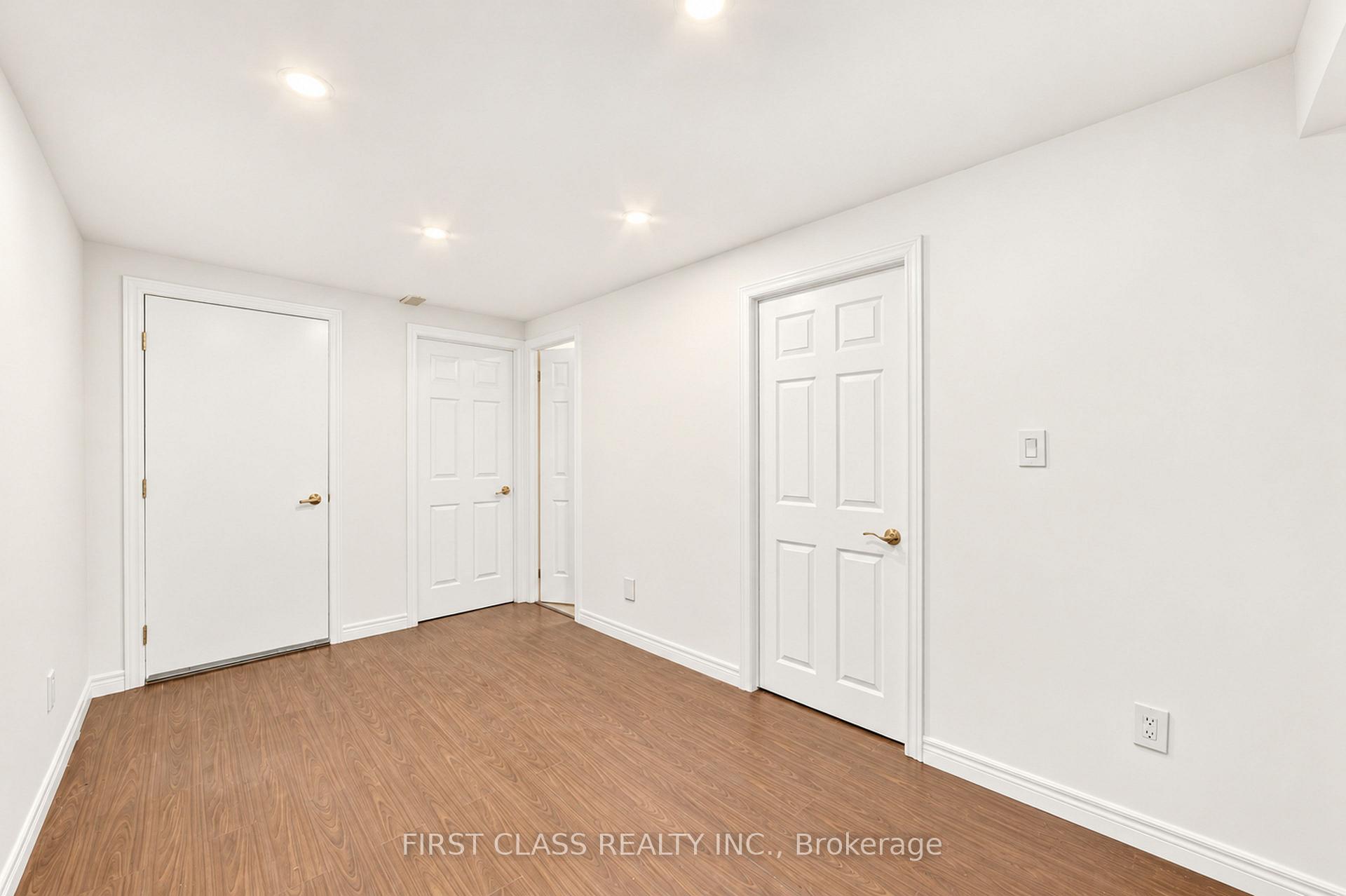 Photo 17 of 4 Hawkweed Manor, Markham, Box Grove — HOMEH